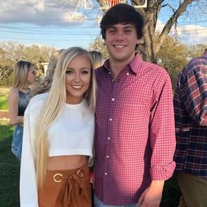 Meet your Posher, Tabitha